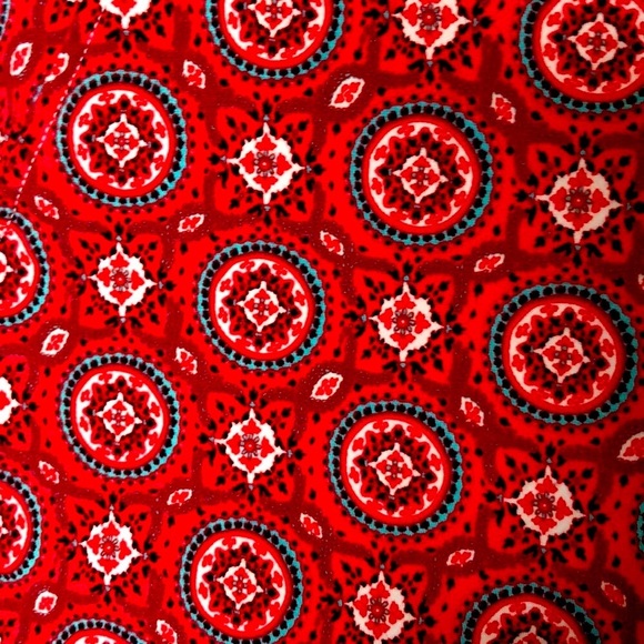 NWT Stretchy Comfort BEBOP Medallion Shorts - Picture 8 of 8